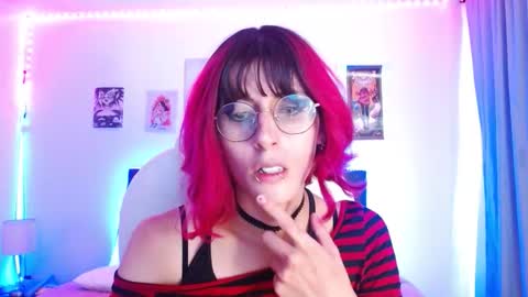 goth_minerva online show from November 25, 2025, 1:33 pm