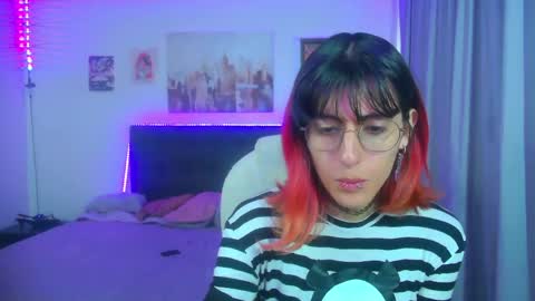 goth_minerva online show from April 30, 2026, 1:50 pm