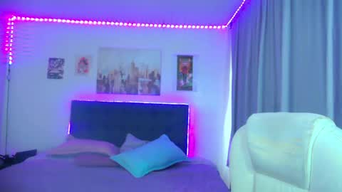 Snapshot of goth_minerva chatting on May 8, 2026, 1:49 pm goth_minerva online show from May 8, 2026, 1:49 pm