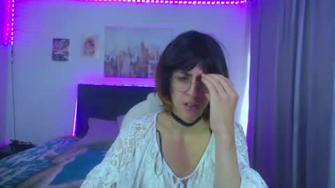 Snapshot of goth_minerva chatting on June 14, 2026, 1:24 pm goth_minerva online show from June 14, 2026, 1:24 pm