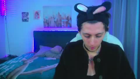 Snapshot of goth_minerva chatting on June 15, 2026, 1:35 pm goth_minerva online show from June 15, 2026, 1:35 pm