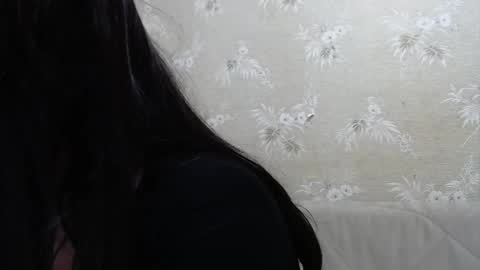 Amy online show from December 3, 2024, 11:24 pm