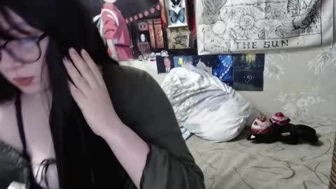 Amy online show from March 6, 2025, 8:27 pm