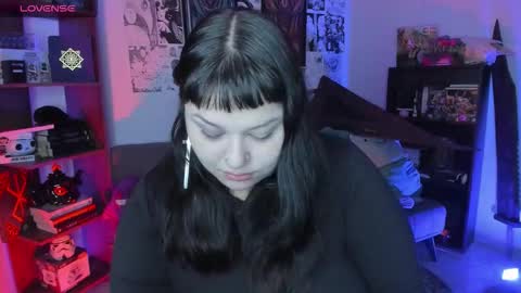 Snapshot of goth_stein chatting on October 31, 2025, 2:12 am Engel Please help me to reach 50 thumbs up online show from October 31, 2025, 2:12 am