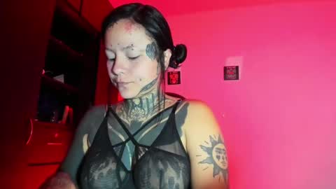 Snapshot of gothic9goddes chatting on September 14, 2025, 11:37 pm GG online show from September 14, 2025, 11:37 pm