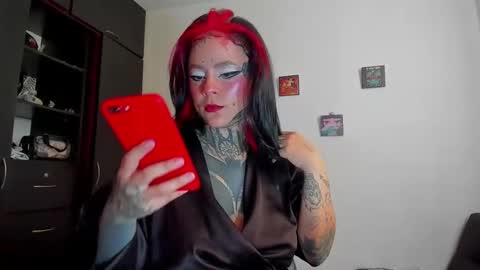 Snapshot of gothic9goddes chatting on November 23, 2025, 5:57 pm GG online show from November 23, 2025, 5:57 pm