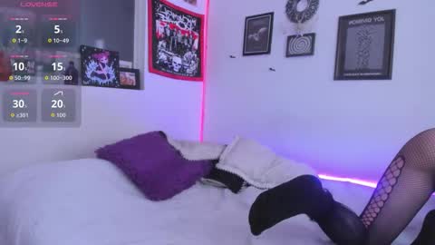 Snapshot of gothic_do11 chatting on March 22, 2026, 5:49 pm hi my name is Elizabeth nice to meet you online show from March 22, 2026, 5:49 pm