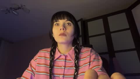 gothickq online show from May 25, 2026, 6:47 pm