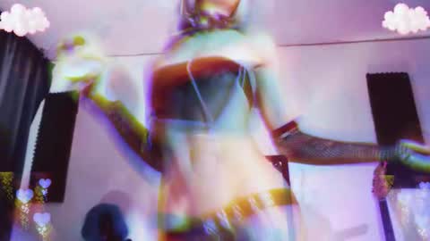 Snapshot of gothicute chatting on November 10, 2025, 2:32 am online show from November 10, 2025, 2:32 am