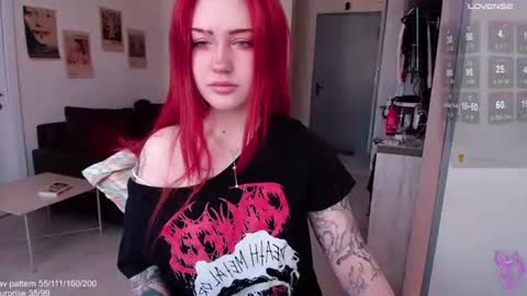 Snapshot of gothkittys chatting on June 8, 2026, 11:32 am traumfrau Kira angel face devil eyes I SELL A LOT VIDEO IN GALLERY online show from June 8, 2026, 11:32 am