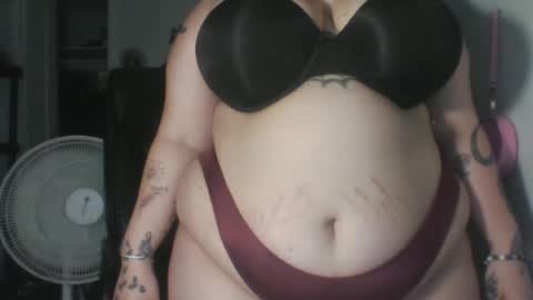 Snapshot of gothshawty101 chatting on July 2, 2026, 2:56 pm Lady Venus online show from July 2, 2026, 2:56 pm