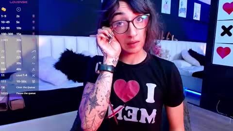 Meredith Alessandra online show from February 4, 2026, 4:18 am