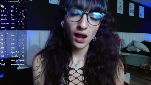 Meredith Alessandra online show from April 30, 2026, 4:08 am
