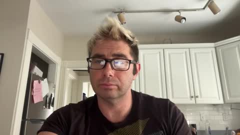Snapshot of gr33nvap chatting on February 22, 2026, 7:12 pm Cuddleguy online show from February 22, 2026, 7:12 pm