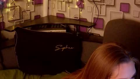 Snapshot of grace054 chatting on November 5, 2025, 10:21 pm Grace online show from November 5, 2025, 10:21 pm