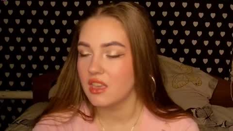 Snapshot of grace054 chatting on January 7, 2026, 11:29 pm Grace online show from January 7, 2026, 11:29 pm