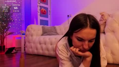 grace_autumn_mood online show from October 26, 2025, 6:19 am