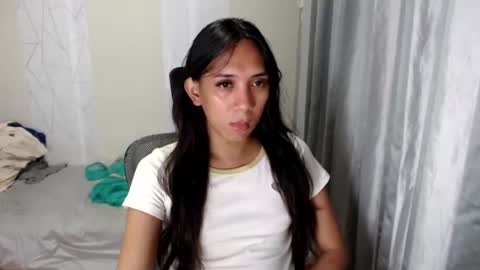 HoneyGrace online show from July 31, 2026, 7:41 am