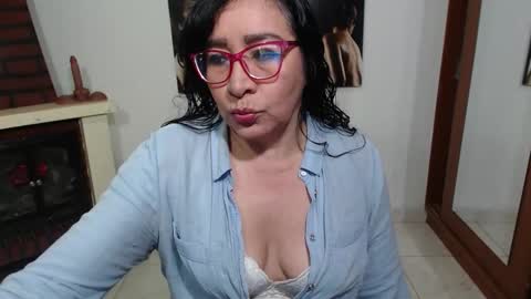 Snapshot of grace_mature_milf chatting on September 11, 2025, 10:26 am grace_mature_milf online show from September 11, 2025, 10:26 am