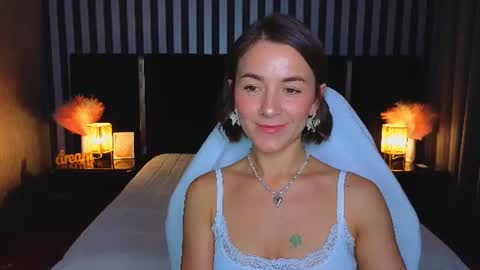 gracefulmichelle online show from July 8, 2026, 7:29 pm