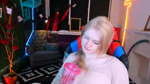 Grace Glamour online show from February 13, 2025, 8:27 am