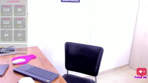  Im Sofia  online show from November 4, 2025, 10:36 am