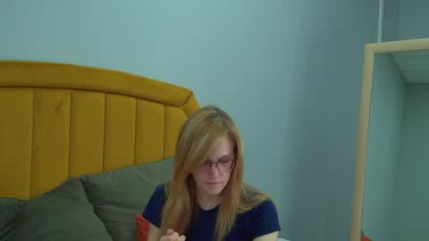 Snapshot of gracehudsons chatting on May 27, 2026, 5:15 am Grace online show from May 27, 2026, 5:15 am