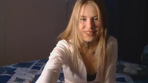 Snapshot of graciegerbig chatting on May 25, 2026, 6:36 pm Emily online show from May 25, 2026, 6:36 pm