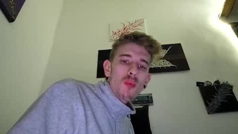 Snapshot of graff4 chatting on January 14, 2025, 6:49 pm Smallcom online show from January 14, 2025, 6:49 pm