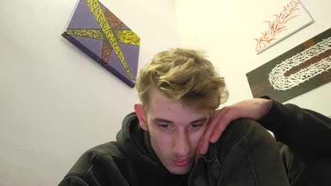 Snapshot of graff4 chatting on February 12, 2025, 3:07 am Smallcom online show from February 12, 2025, 3:07 am