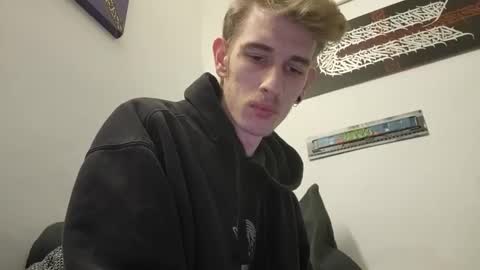 Snapshot of graff4 chatting on February 13, 2025, 9:27 pm Smallcom online show from February 13, 2025, 9:27 pm