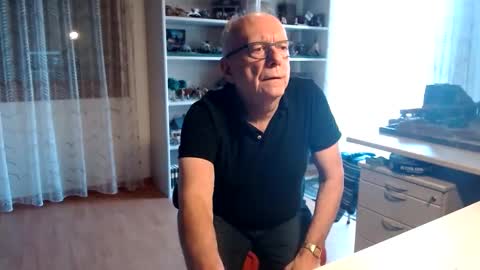 grandpach online show from February 21, 2025, 11:22 am