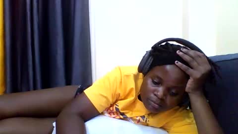 Snapshot of grannylover_ chatting on October 3, 2025, 7:11 pm grannylover_ online show from October 3, 2025, 7:11 pm