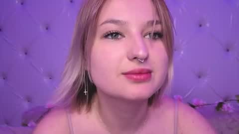 Snapshot of grase_neon chatting on June 29, 2026, 1:45 am grase_neon online show from June 29, 2026, 1:45 am