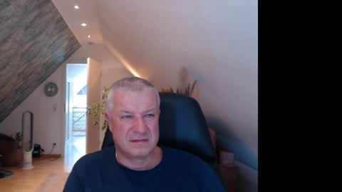 grau197077 online show from July 13, 2026, 9:56 am