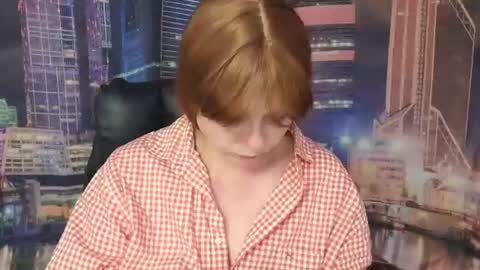 Snapshot of gray_swann chatting on July 24, 2026, 12:14 pm Ray online show from July 24, 2026, 12:14 pm