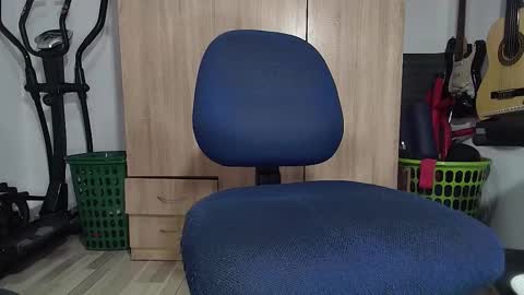 Snapshot of grayrosty chatting on October 23, 2025, 2:27 pm grayrosty online show from October 23, 2025, 2:27 pm