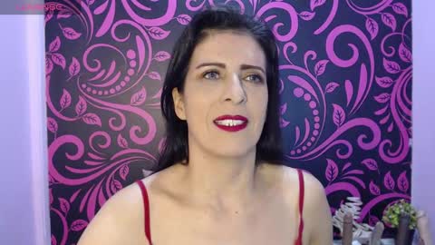 Snapshot of great_pussy20 chatting on February 11, 2025, 3:08 am Isabella online show from February 11, 2025, 3:08 am