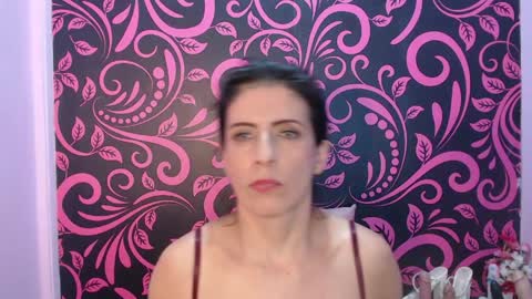 Snapshot of great_pussy20 chatting on May 31, 2026, 6:09 pm Isabella online show from May 31, 2026, 6:09 pm