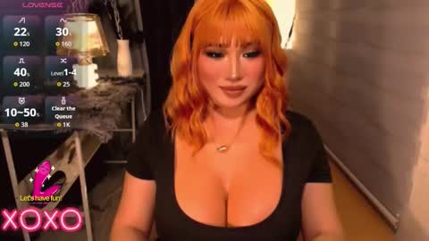 PAULATHEONE online show from October 9, 2025, 2:04 pm