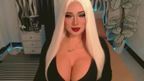 PAULATHEONE online show from December 3, 2025, 12:18 am