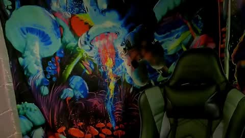 Snapshot of greenlungs8195 chatting on December 25, 2024, 6:20 am Greenlungs8195 online show from December 25, 2024, 6:20 am