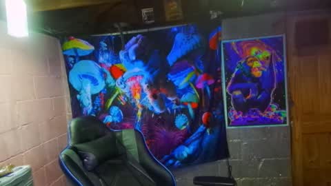 Snapshot of greenlungs8195 chatting on February 16, 2025, 9:48 am Greenlungs8195 online show from February 16, 2025, 9:48 am