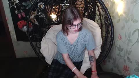 Snapshot of greenwitch9 chatting on November 25, 2025, 11:10 am Lina online show from November 25, 2025, 11:10 am