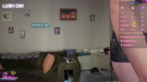 SexQueen Nikki online show from April 20, 2026, 2:47 am
