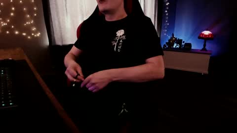 Snapshot of greg0013 chatting on April 19, 2026, 1:10 pm Gregg online show from April 19, 2026, 1:10 pm