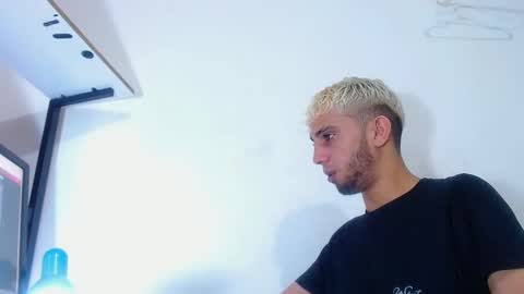 Snapshot of gregory_hardxx chatting on September 22, 2025, 11:18 pm GREGORY online show from September 22, 2025, 11:18 pm