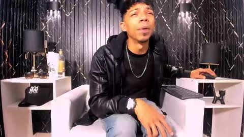 Snapshot of gregory_sforza chatting on October 16, 2025, 12:39 pm GregorySforza online show from October 16, 2025, 12:39 pm