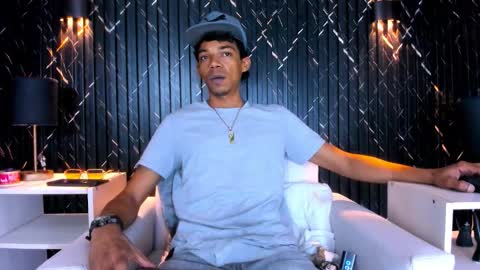 Snapshot of gregory_sforza chatting on December 20, 2025, 6:04 pm GregorySforza online show from December 20, 2025, 6:04 pm