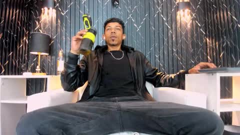 Snapshot of gregory_sforza chatting on February 25, 2026, 7:45 pm GregorySforza online show from February 25, 2026, 7:45 pm